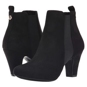 🖤 BCBG Donahue Black Booties 🖤
